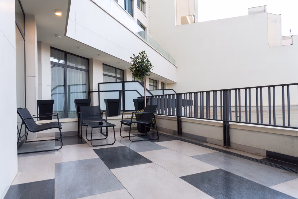 Deluxe one Bedroom Apartment with Terrace
